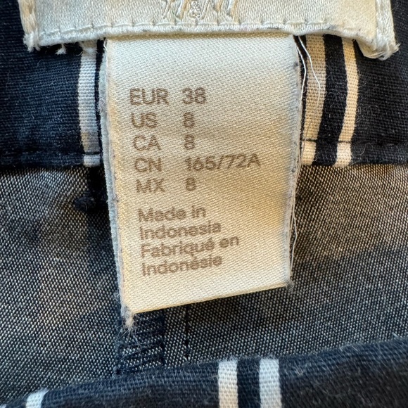 Pinstriped Pants Size 8 - Picture 8 of 9